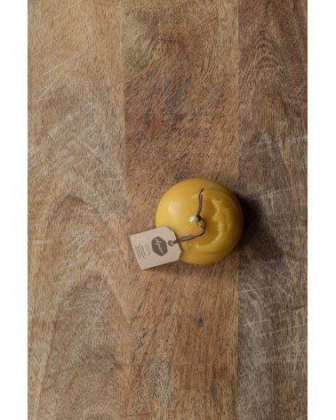 MK kaarsje in de vorm van een halve maan ø  7 x 3 cm.